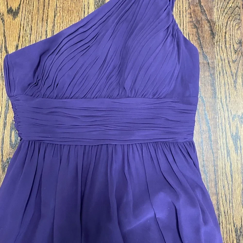 Donna Morgan  one shoulder purple pleated Flowey skirt kneelength formal dress